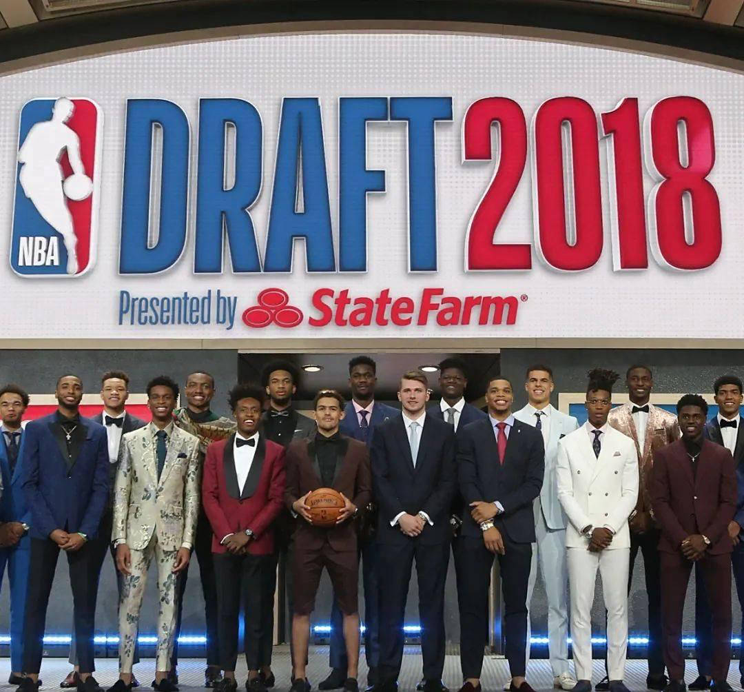 爱游戏官网-纽约尼克斯迎NBA季后赛关键赛，集结日再遭质疑，媒体盛赞，医务组通报恢复的简单介绍-爱游戏官网