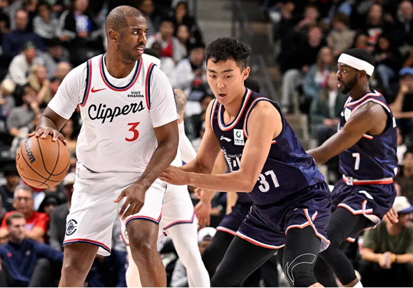 爱游戏-洛杉矶快船围绕NBA常规赛队长鼓劲穆雷新星战术调整表现惊艳,赛后法甲传出新动向直接炸裂的简单介绍-爱游戏